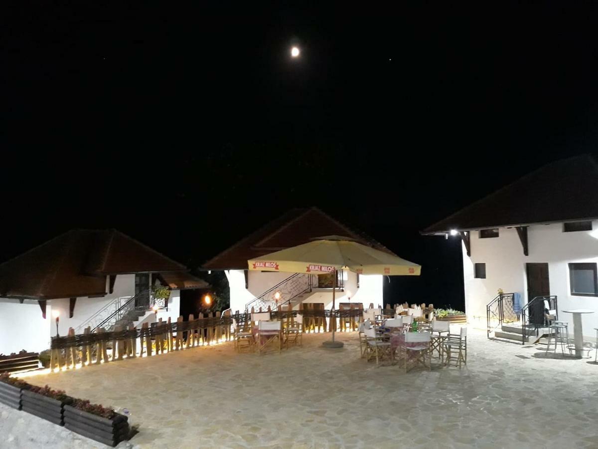 Etno Selo Lelic Bed & Breakfast Valjevo Ngoại thất bức ảnh